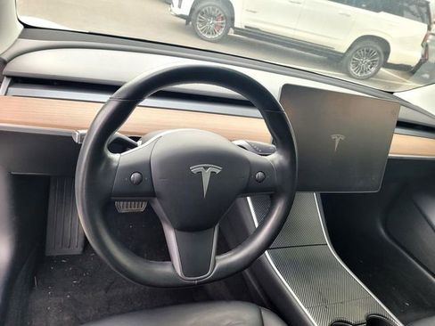 Used 2019 Tesla Model 3 Long Range AWD/4WD image 9