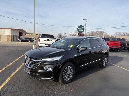Used 2024 Buick Enclave Premium image 24