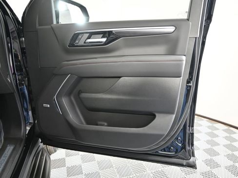 New 2026 Chevrolet Suburban RST w/ Comfort Package AWD/4WD image 12