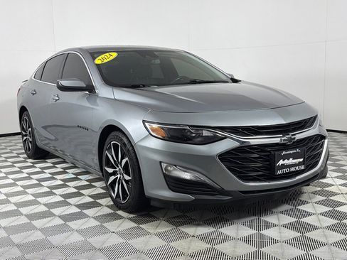 Used 2024 Chevrolet Malibu RS image 3