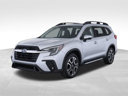 Used 2023 Subaru Ascent Limited AWD/4WD image 3