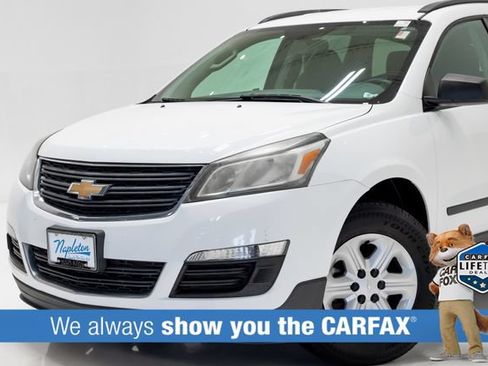 Used 2017 Chevrolet Traverse LS FWD image 2