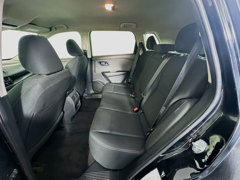 Used 2023 Nissan Rogue S AWD/4WD image 28