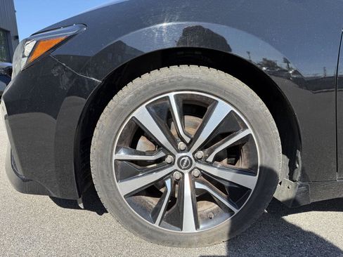 Used 2023 Nissan Maxima SL FWD image 13