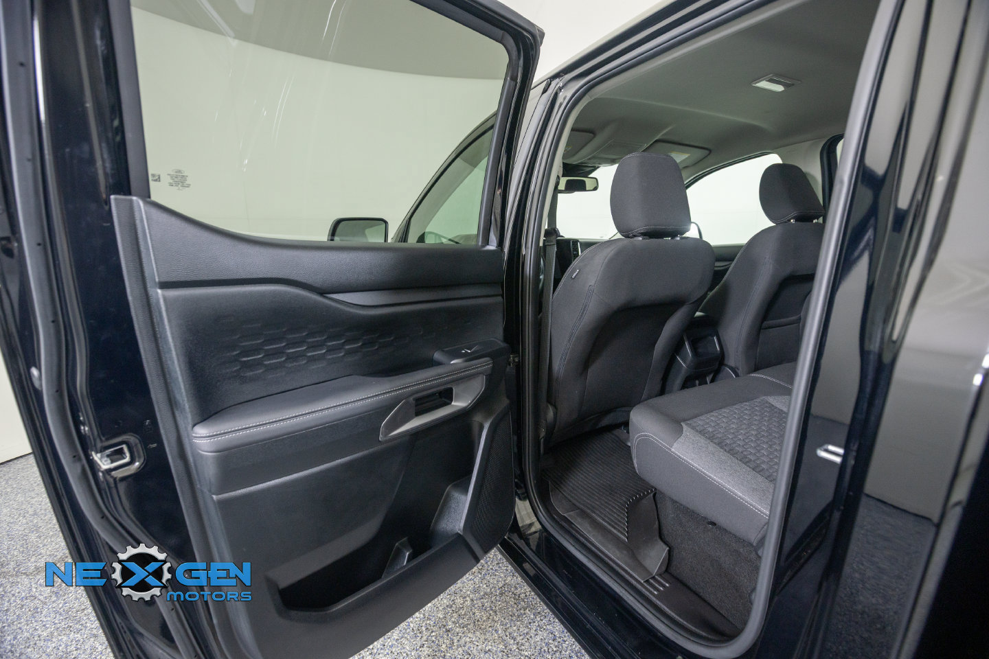 Used 2025 Ford Ranger XLT w/ Equipment Group 301A High AWD/4WD image 26