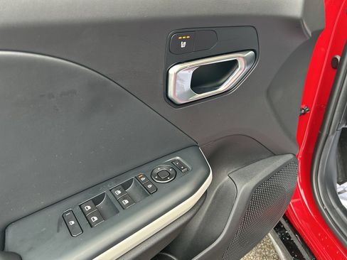 New 2025 Kia K4 GT-Line image 18