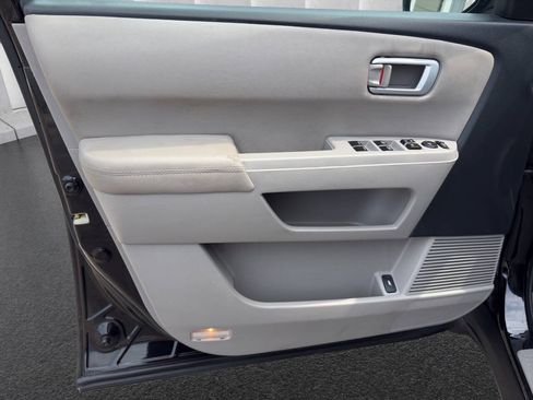 Used 2011 Honda Pilot EX-L image 15