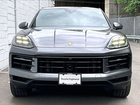 Certified 2026 Porsche Cayenne Coupe AWD/4WD image 8