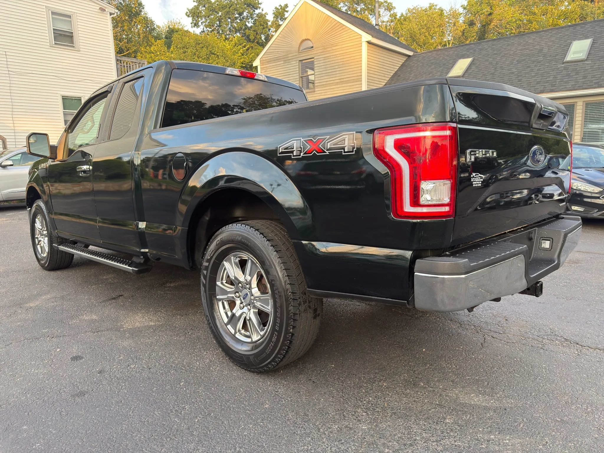 Used 2016 Ford F150 XLT w/ Equipment Group 301A Mid AWD/4WD image 5