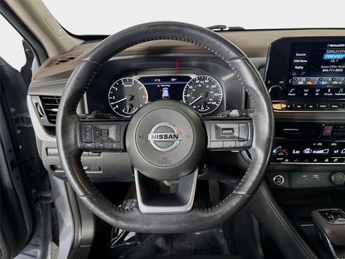 Used 2021 Nissan Rogue SL w/ Premium Package FWD image 12