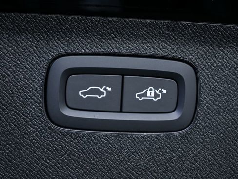 New 2026 Volvo XC90 B6 Ultra w/ Protection Package Premier AWD/4WD image 33