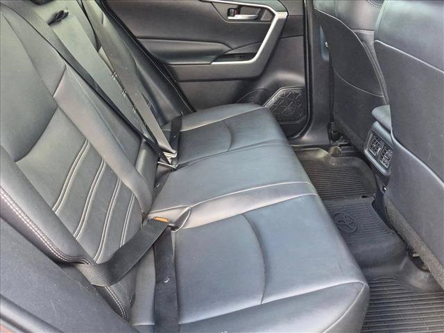 Used 2021 Toyota RAV4 XLE Premium FWD image 18