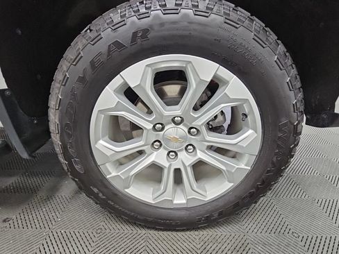 Certified 2024 Chevrolet Silverado 1500 LTZ AWD/4WD image 45