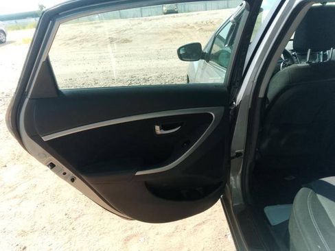 Used 2014 Hyundai Elantra GT FWD image 25