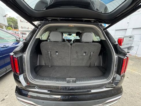 Used 2023 Kia Sorento EX AWD/4WD image 12