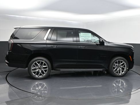 New 2026 Chevrolet Tahoe Premier AWD/4WD image 8