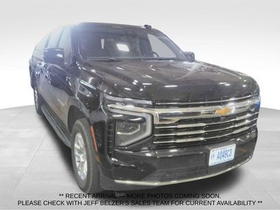 Used 2025 Chevrolet Suburban LT