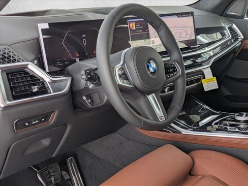 New 2026 BMW X7 xDrive40i image 3
