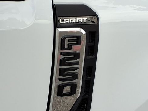 Certified 2023 Ford F250 Lariat w/ Lariat Ultimate Package image 4