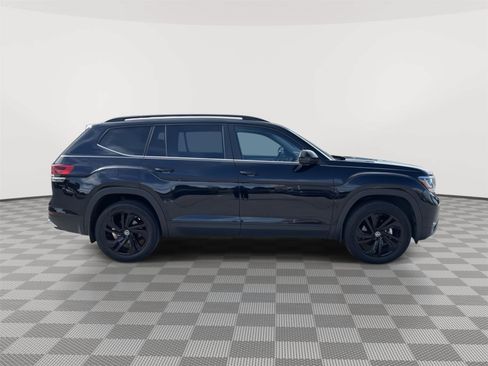 Certified 2023 Volkswagen Atlas SE w/ Black Wheel Package AWD/4WD image 13