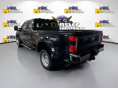 Used 2024 Ford F450 Lariat w/ FX4 Off-Road Package image 6