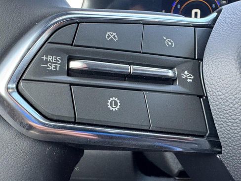 New 2026 Chevrolet Equinox ACTIV w/ Safety and Technology Package image 36