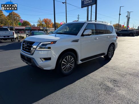 Used 2023 Nissan Armada SL w/ Cargo Package image 3