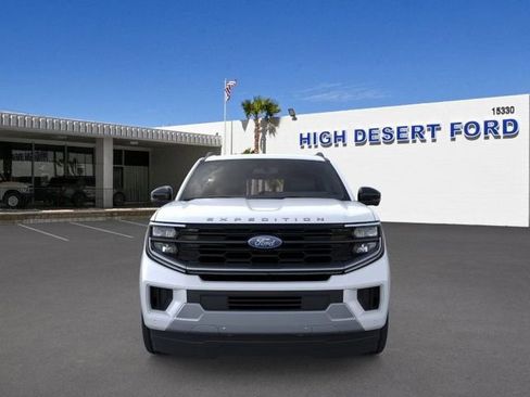 New 2025 Ford Expedition Platinum w/ Driver's Package image 6