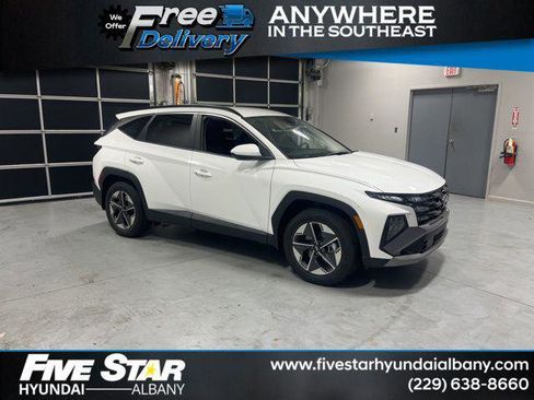 New 2026 Hyundai Tucson SEL image 1