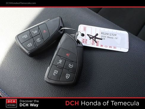 Used 2024 Chevrolet Blazer EV RS image 15