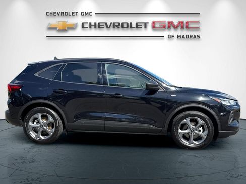 Used 2025 Ford Escape ST-Line FWD image 2