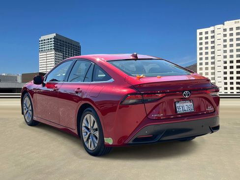 Used 2023 Toyota Mirai image 3