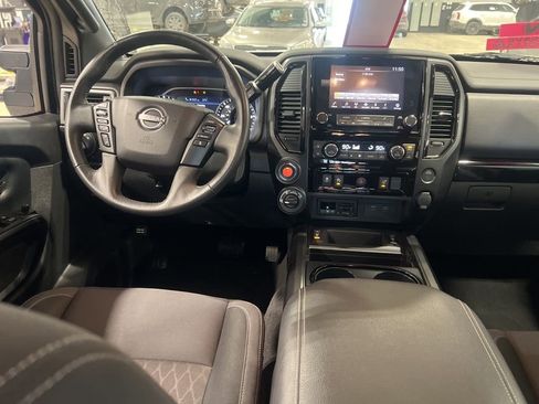 Certified 2024 Nissan Titan SV w/ SV Convenience Package image 15