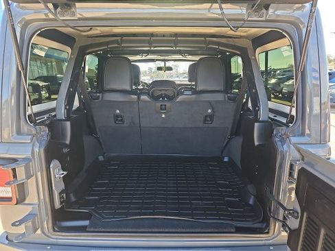 Used 2021 Jeep Wrangler Unlimited Sahara image 23