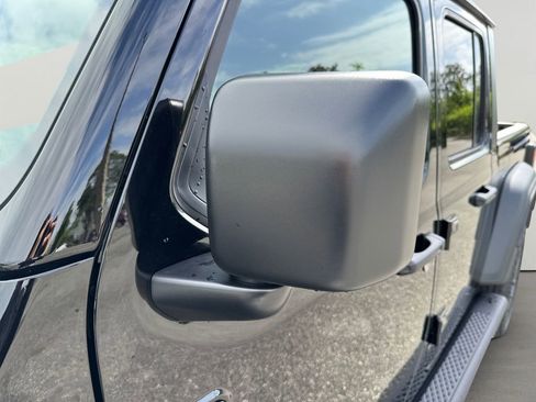 New 2026 Jeep Gladiator Sport AWD/4WD image 11