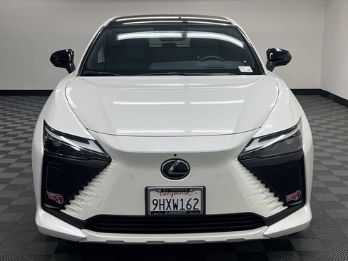 Certified 2023 Lexus RZ 450e Premium w/ Technology Package AWD/4WD image 3