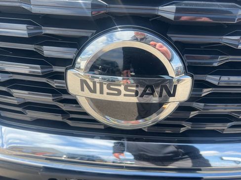 Used 2021 Nissan Rogue SV image 29