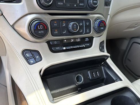 Used 2019 GMC Yukon Denali w/ Open Road Package RWD image 30