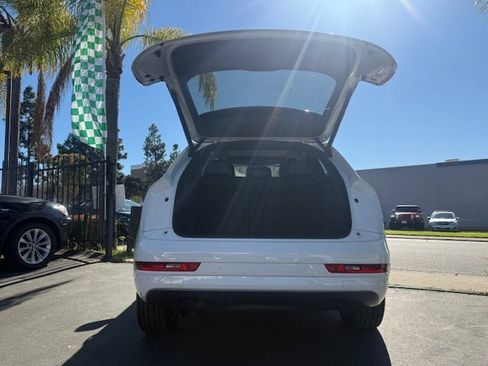 Used 2017 Audi Q3 2.0T Premium Plus w/ Premium Plus Package image 16