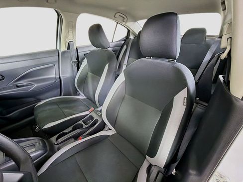 Used 2025 Nissan Versa S FWD image 13