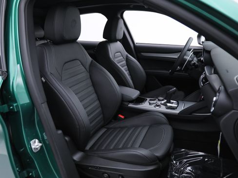 New 2026 Alfa Romeo Stelvio Sprint w/ Convenience Package AWD/4WD image 11