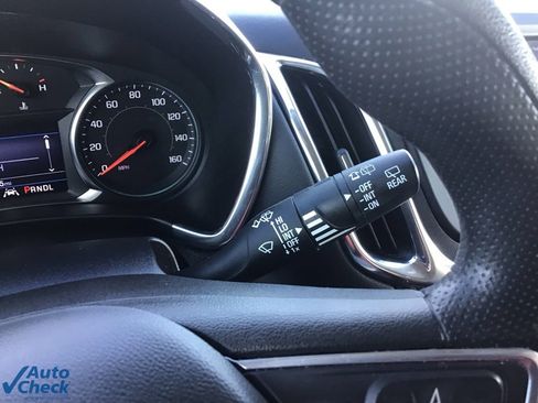 Used 2023 Chevrolet Equinox LT image 32