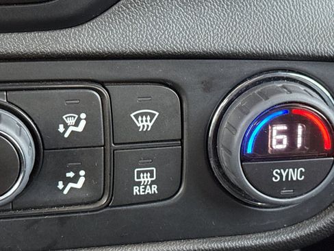 Used 2024 GMC Terrain AT4 w/ LPO, Floor Liner Package AWD/4WD image 29