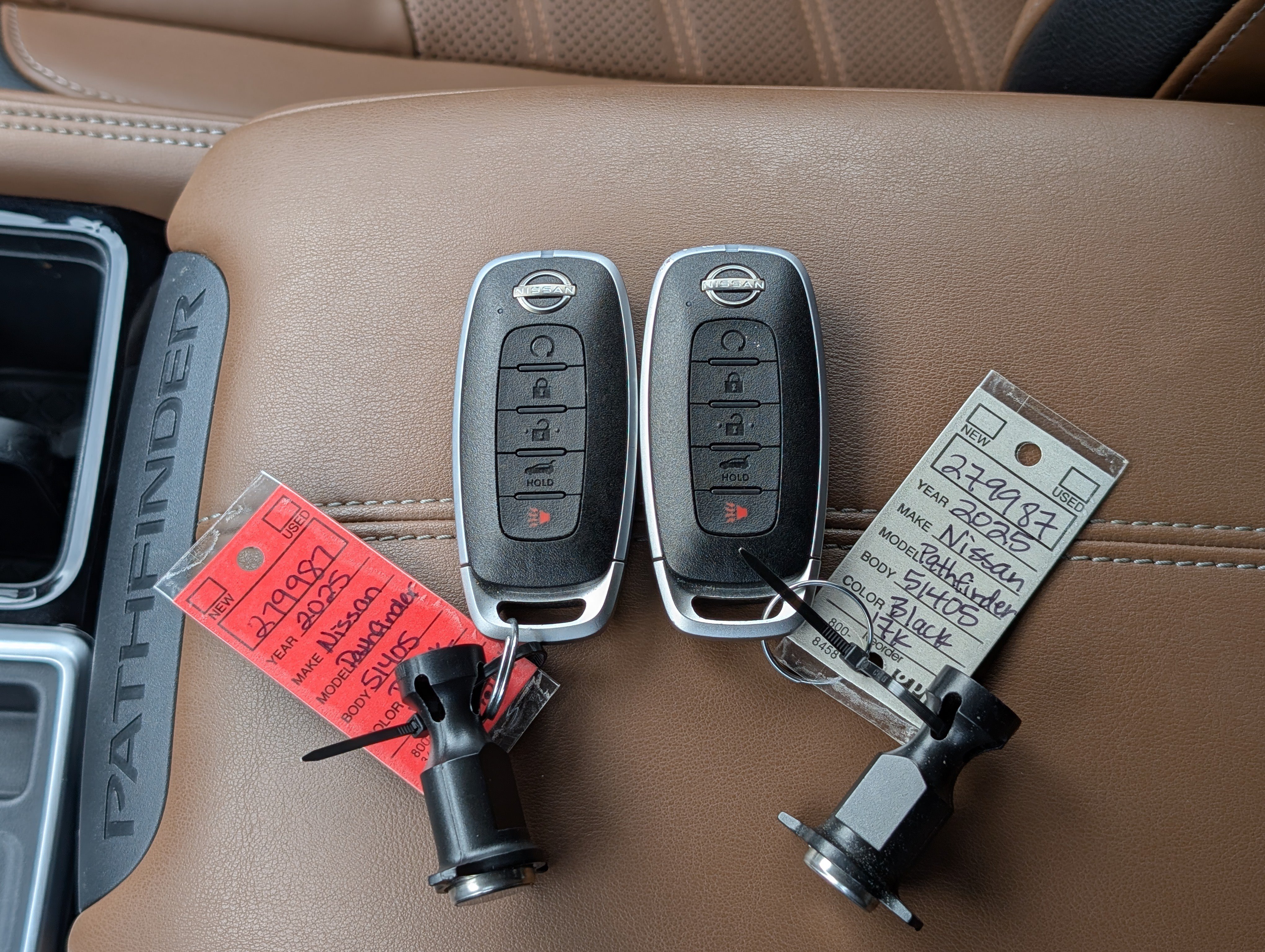 Used 2025 Nissan Pathfinder Platinum w/ Cargo Package FWD image 41