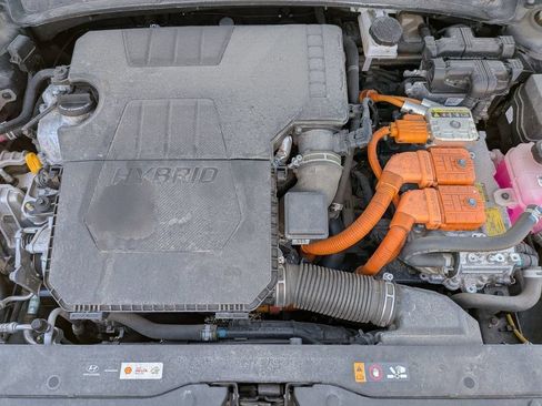 Used 2024 Hyundai Elantra Blue FWD image 31