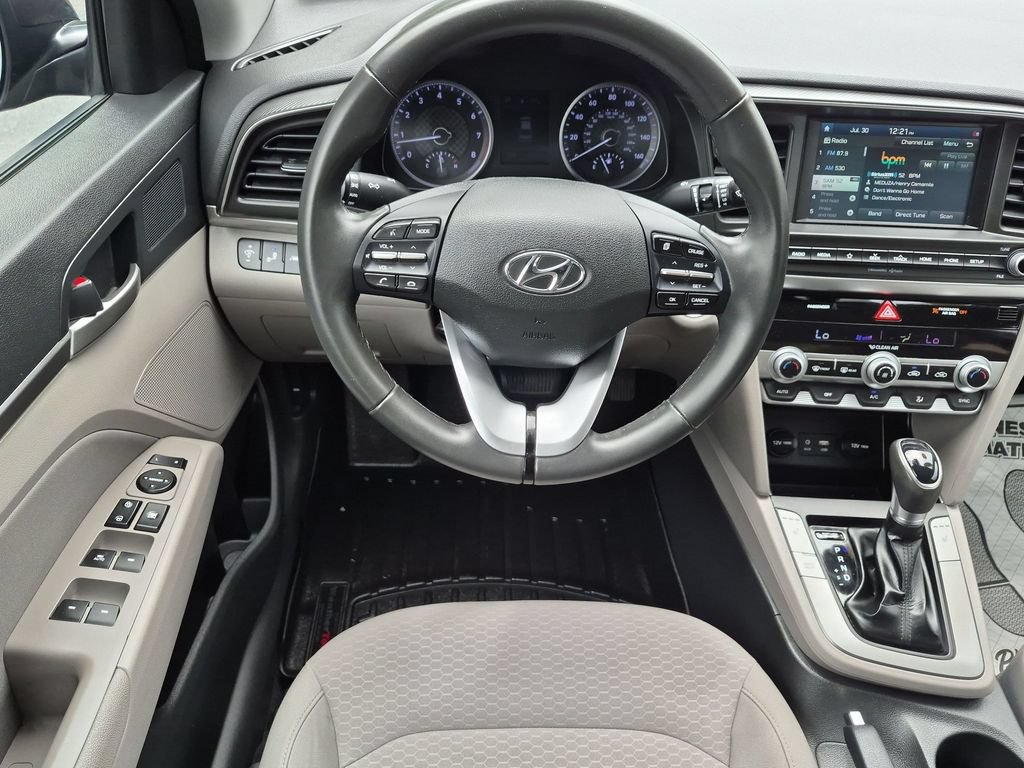 Used 2020 Hyundai Elantra Value Edition FWD image 28