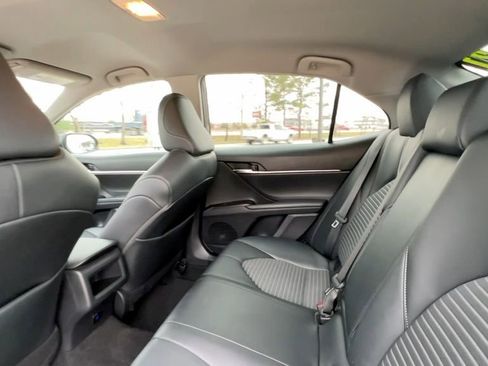 Used 2021 Toyota Camry SE image 37