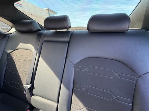 Used 2024 Kia Forte GT-Line image 8