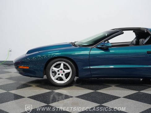 Used 1997 Pontiac Firebird Formula RWD image 24