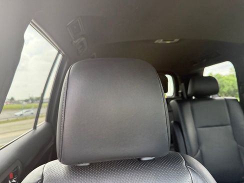 Used 2022 Lexus GX 460 Luxury w/ Sport Design Package AWD/4WD image 32